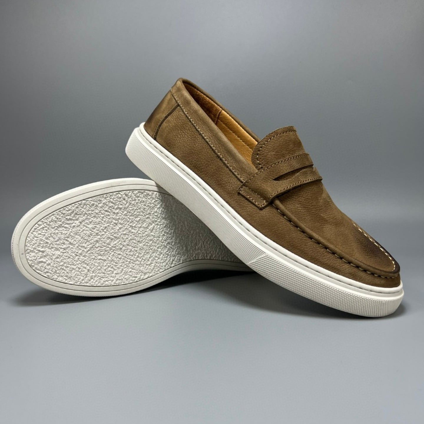 Casual Men's Genuine Retro Soft Bottom Calf Leather Shoes